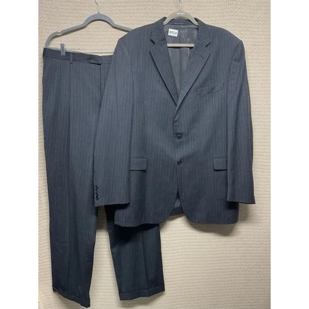 VTG Burberry LNG Gray Pinstripe 2 Button Suit 46/Pants 38x32 Men Dual Vent USA